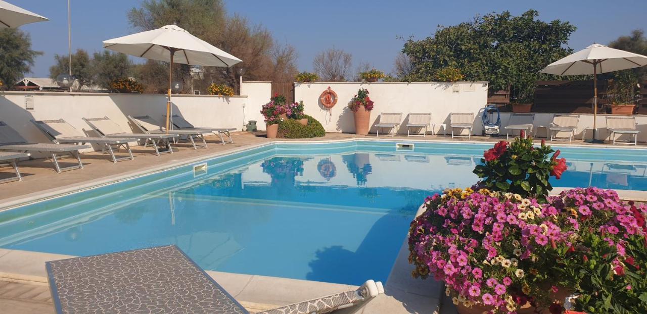 Hotel Corallo フレジェネ エクステリア 写真