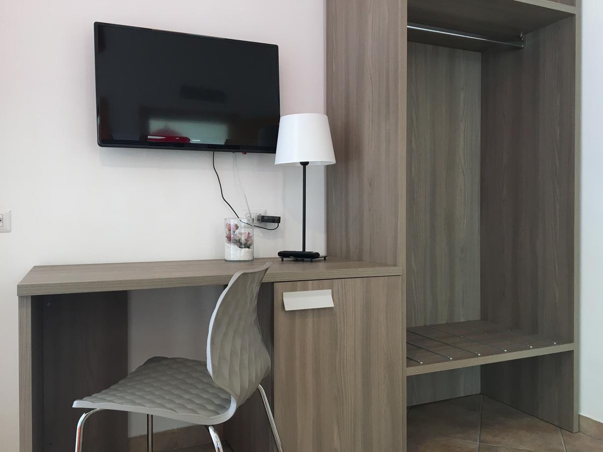Hotel Corallo フレジェネ エクステリア 写真