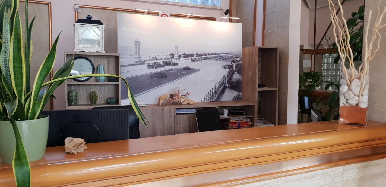 Hotel Corallo フレジェネ エクステリア 写真
